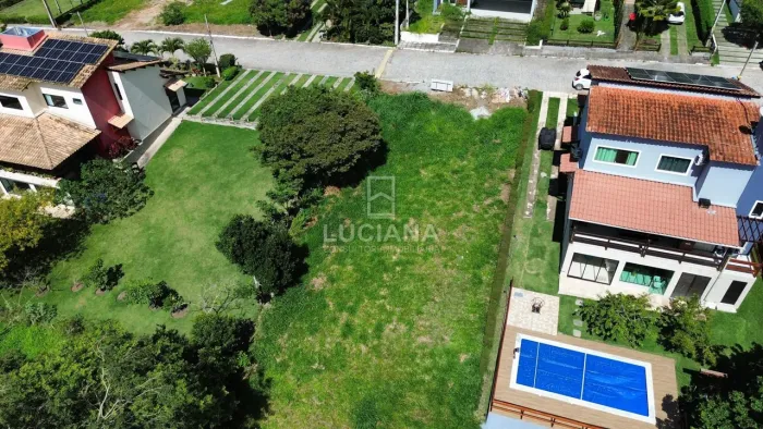 Possui Projeto Arquitetônico! Lote com 450 m² em Condomínio em Chã Grande/pe