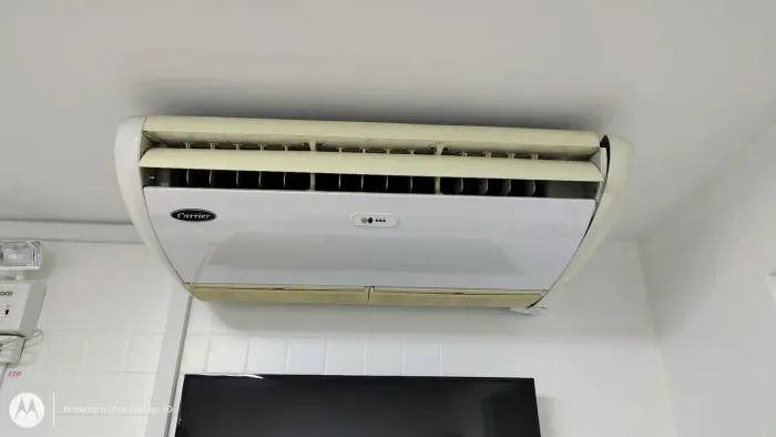 Ar condicionado 18 mil BTUs quente e frio Carrier
