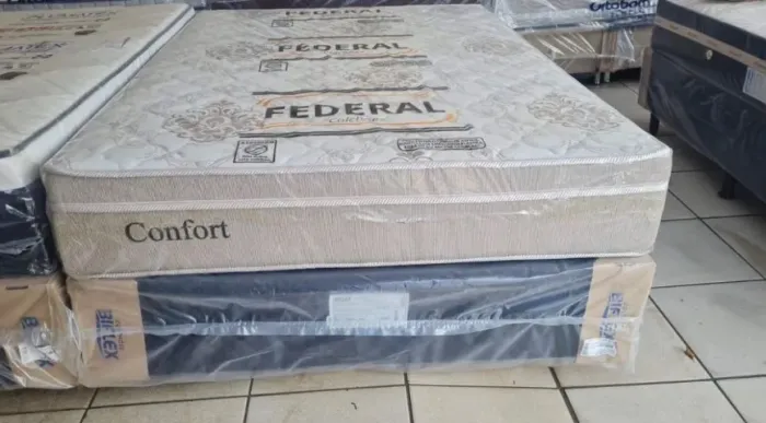 Cama box casal (com molas) novo