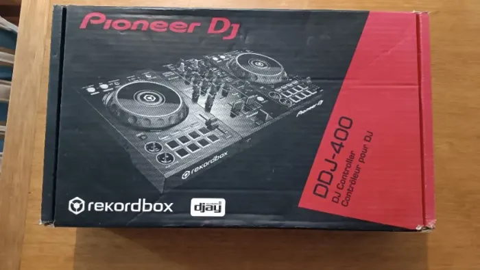 DDJ-400 Semi-Nova - Nunca foi usada para tocar em festa