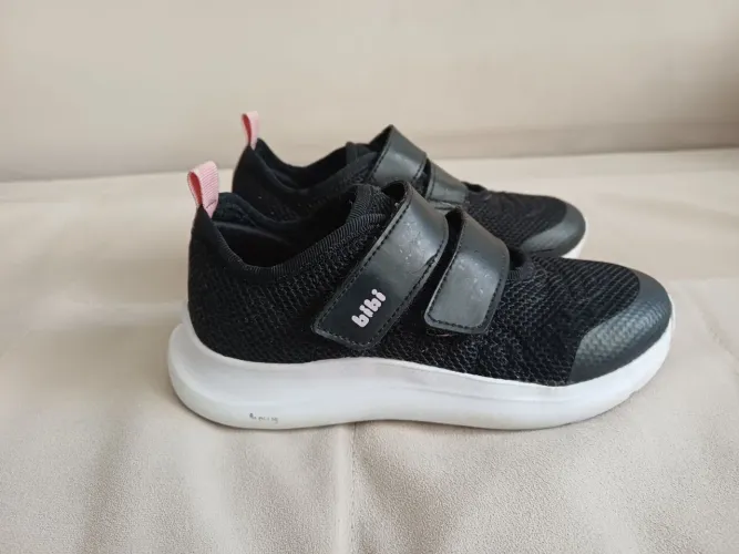 Tênis infantil Bibi menina tam 29 palmilha mede 19 cm