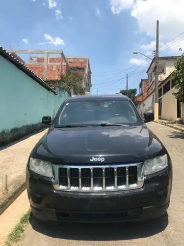 Gran Cherokee 2012/3 para retirada de peças