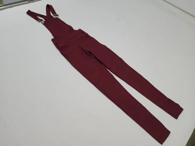 Macacão marsala P semi novo 50.00