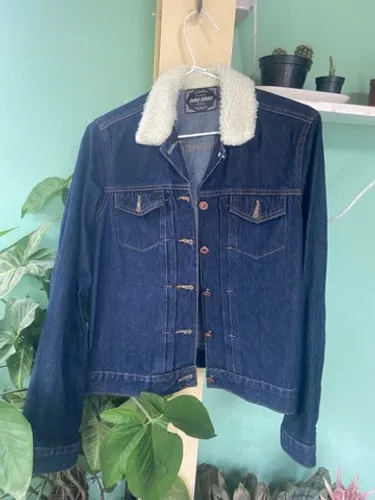 Jaqueta jeans pelinhos
