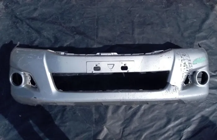 Parachoque Dianteiro Toyota Hilux 2012/2015 Prata c/detalhe