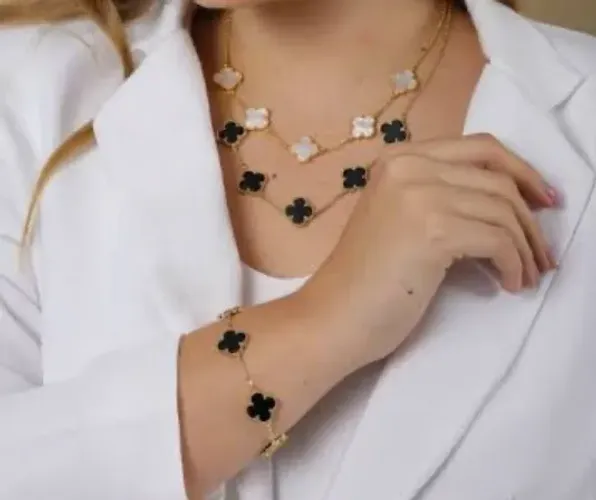 Conjunto semijoias trevo inspiração joalheria van cleef
