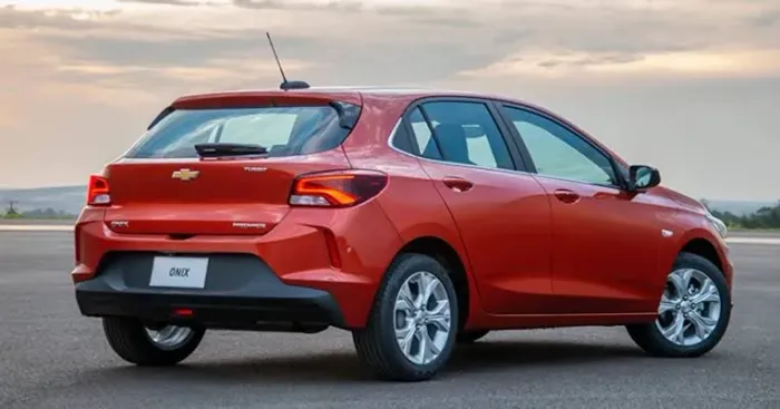 Onix 2021 turbo para retirada de peças .
