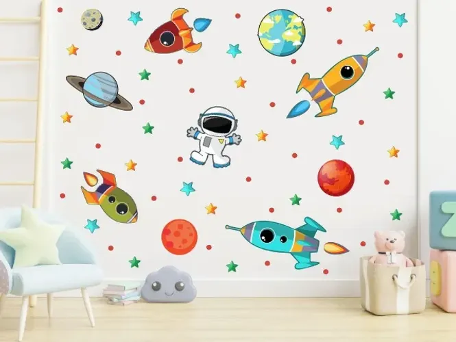 Adesivo personalizado decoração infantil espaço sideral planetas astronauta quarto bebê
