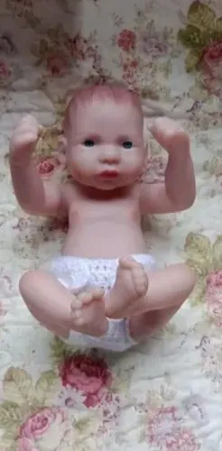 Mini Bebê Realista 