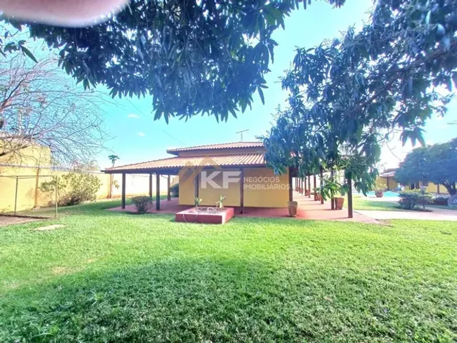 Chácara em Condomínio á venda - Condomínio Estância Beira Rio - Jardinópolis/SP