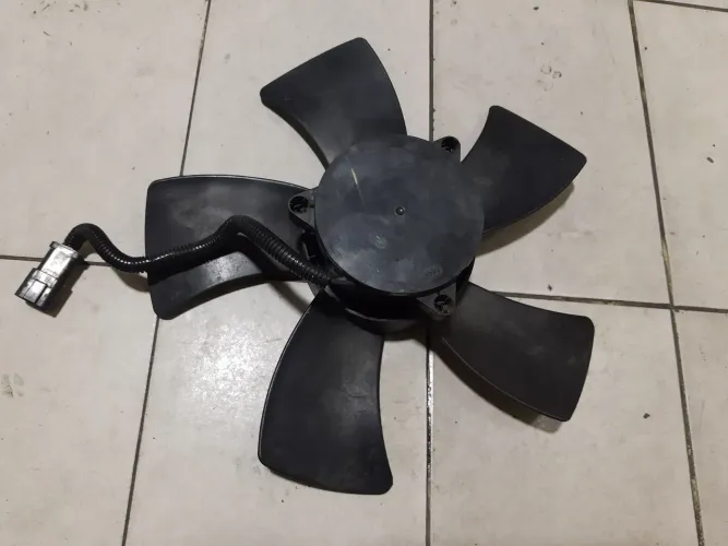 Motor e hélice Nissan Tiida 2008 a 2013