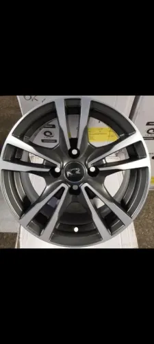 Rodas Esportivas KR aro15 novas em até 10x de R$256,00 no cartão de crédito