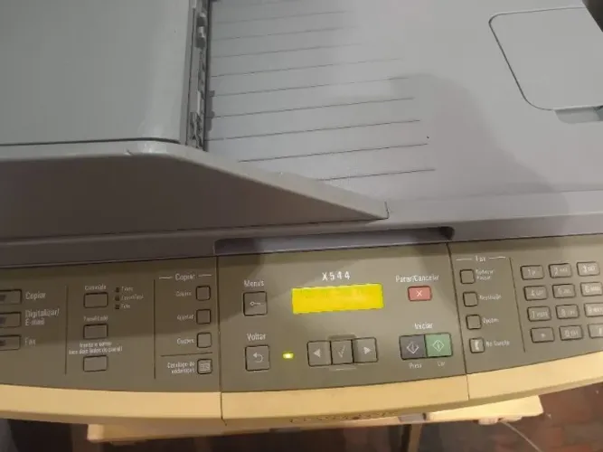 Multifuncional Laser Colorida Lexmark X544 **com Defeitos**