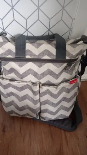 Bolsa Maternidade e frasqueira Skip Hop Cinza