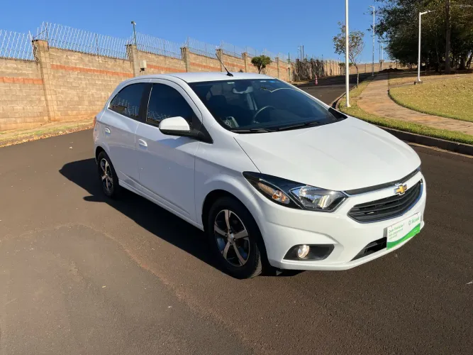 Chevrolet Onix Hatch LTZ 1.4 8V Flex Aut. 4P 2018