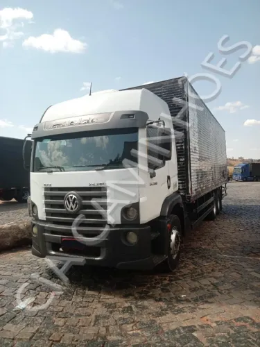 VW 24-280 ANO 2013 BAU 9m