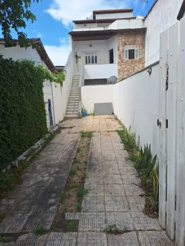 Linda casa duplex escriturada e mobiliada localizada no bairro Acaiaca - Piúma/ES.
