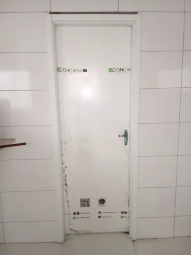 instalação de portas mdf , madeira , pvc. 