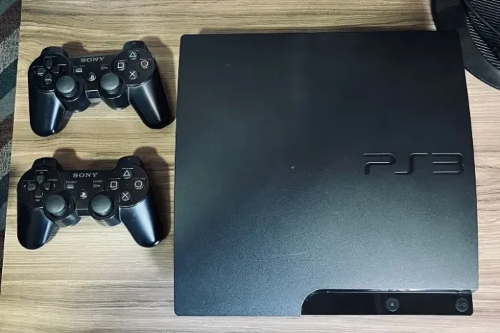 PlayStation 3 slim + 20 jogos