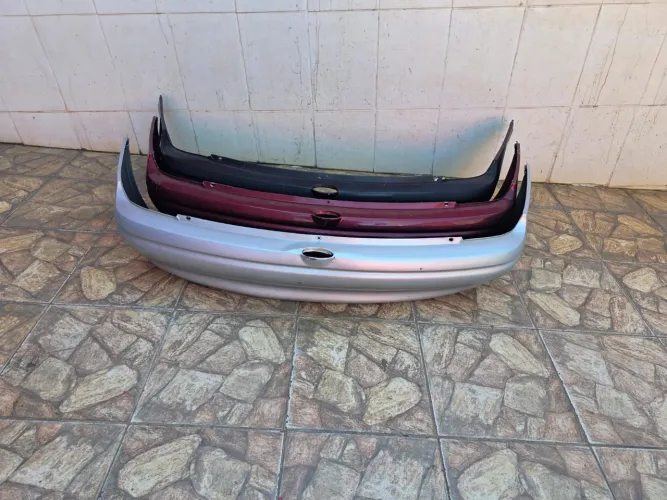 Parachoque traseiro Corsa Classic sedan 1998/1999/2000/2011/2002/2003/2004/2005/2006