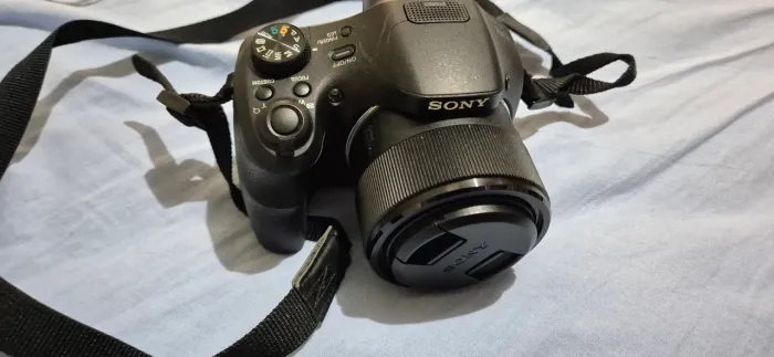 Câmera Sony Cyber-shot DSC-HX300