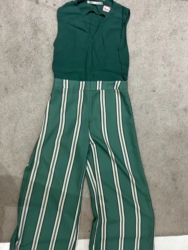Macacão verde