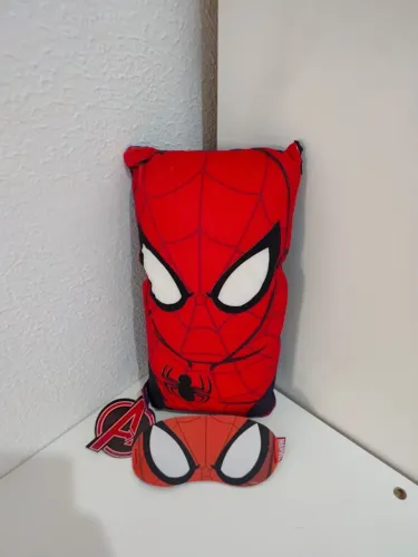 Almofada e Máscara de Dormir do Homem Aranha