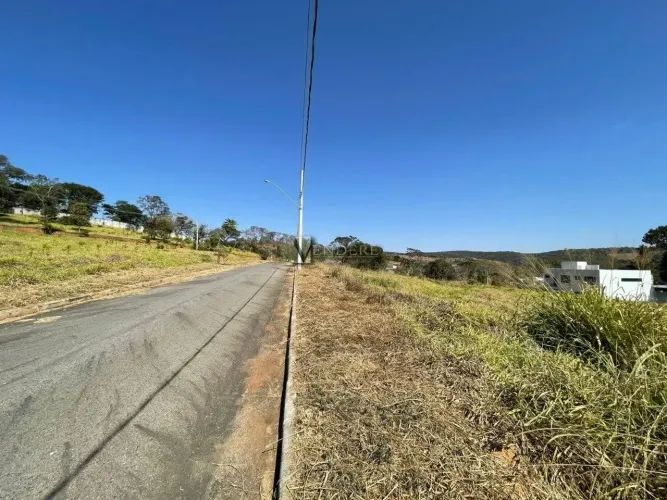 Lote em condomínio fechado em Lagoa Santa