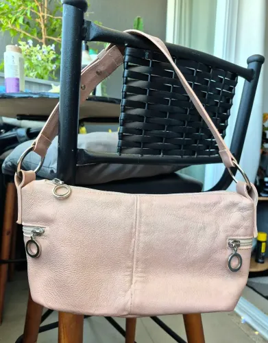 Bolsa de ombro de couro Corello - usada