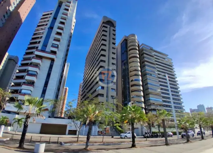 Locação de Apartamentos / Padrão na cidade de Fortaleza