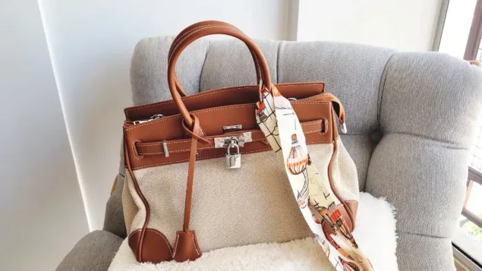 Bolsa Paola modelo Birkin bicolor nova - caramelo e off white