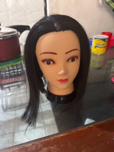Manequim de cabelo para prática com cabelo ja curto