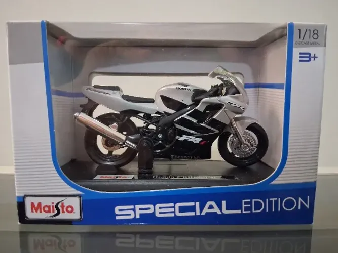 Miniatura Moto Maisto Honda CBR 600F4i com base - Escala: 1/18
