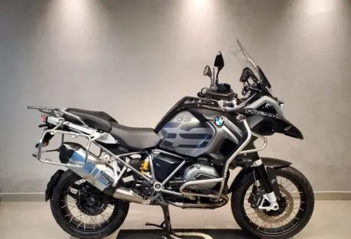 BMW GS 1200 Adventure triple black