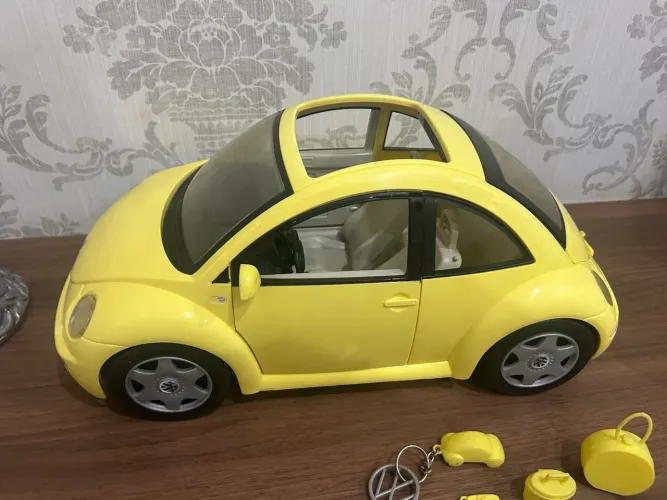 Carro da Barbie amarelo new beetle anos 2000 COMPLETO com todos os acessórios 