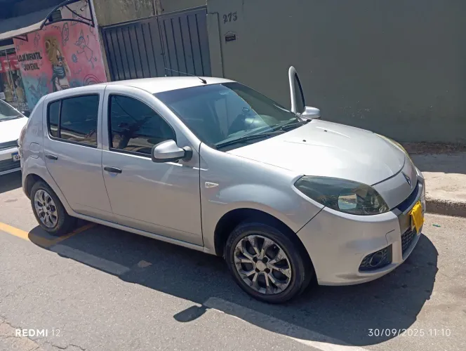 Renault Sandero Expression Hi-flex 1.6 8V 5P 2014