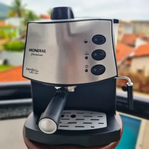 Máquina café espresso Mondial C-08