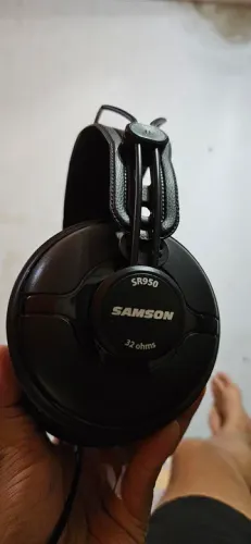 Fone de Ouvido Samson SR950 - 32 Ohms