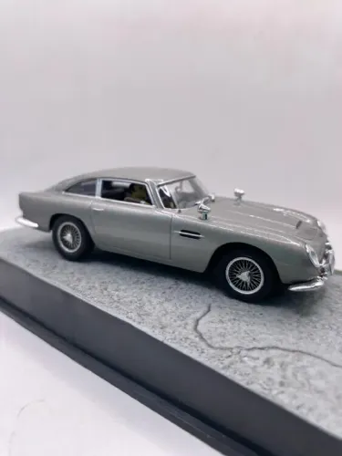Miniatura Aston Martin DB5 - 007