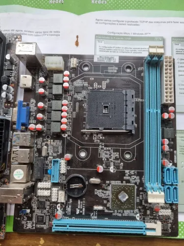 Placa mãe fm2. Funcionando perfeitamente. Nao aceito pix.