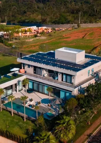 Casa à Venda no Condomínio Entreverdes em Campinas-SP