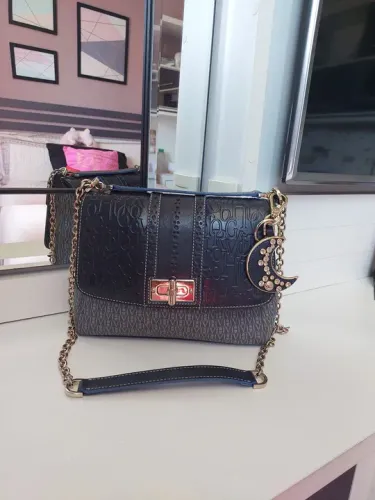 Bolsa de Ombro Victor Hugo original- azul com Detalhes Dourados