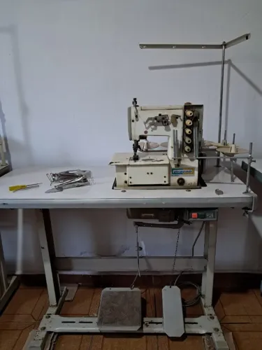 Maquina De Costura galoneira industrial