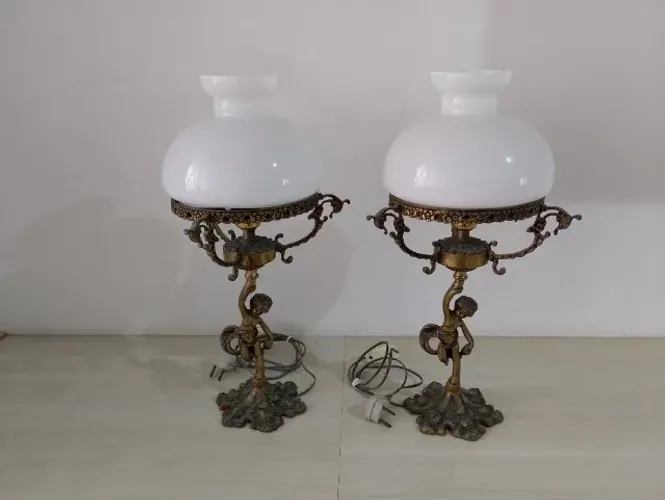 Abajur bronze vintage com cúpula de vidro