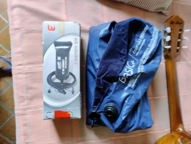 33C_ Colchão inflável