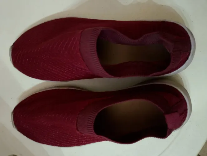 Tênis Slip On Vermelho - Conforto e Estilo