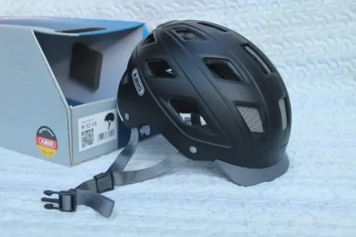 Capacete Abus Hyban 2.0 Tamanho M(52-58) Preto - Novo com NF