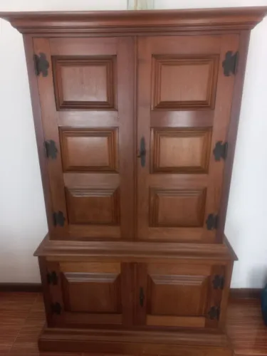 Armário tipo bar ou oratório
