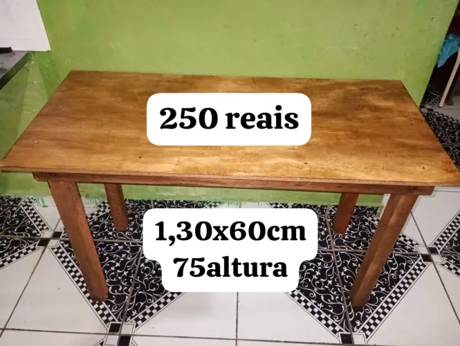 Mesa de madeira 