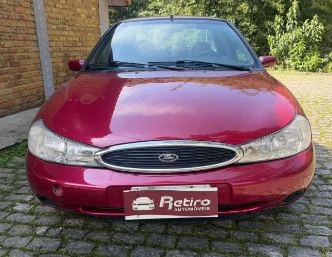 Ford Mondeo CLX 2.0i 4P AUT 1997